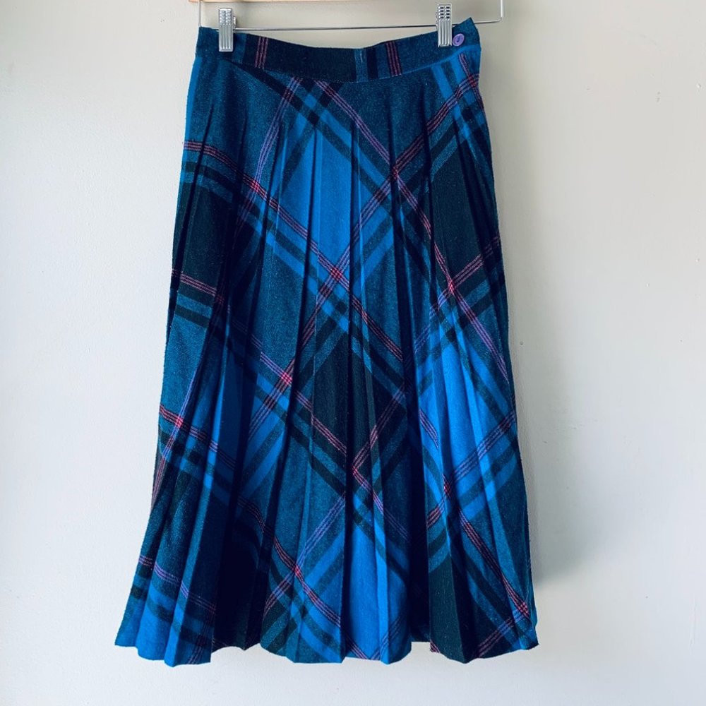 PARIS STAR Vintage woollen pleated skirt size UK 10/ US 4-6